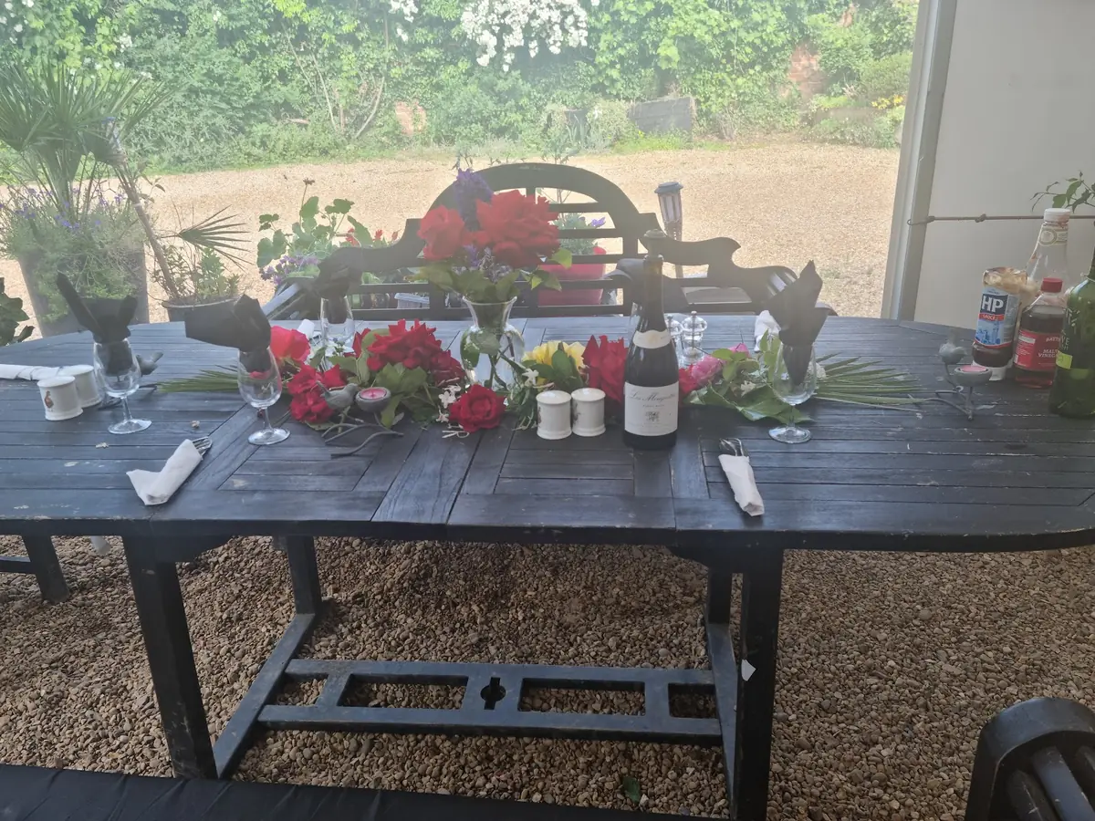 Inside Old Olive Bush, Rugby