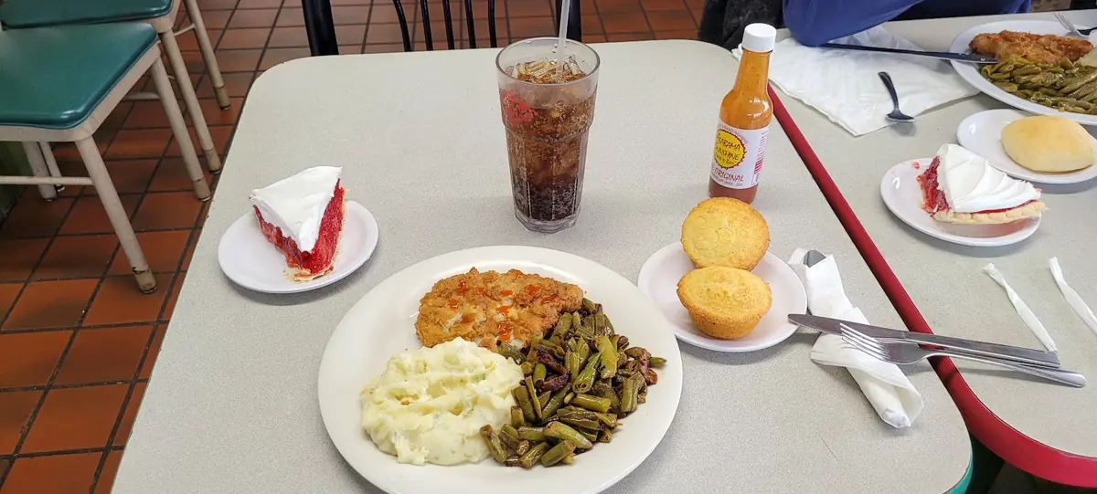 Charles' Cafeteria & Grill photo (photo 1 of 3)