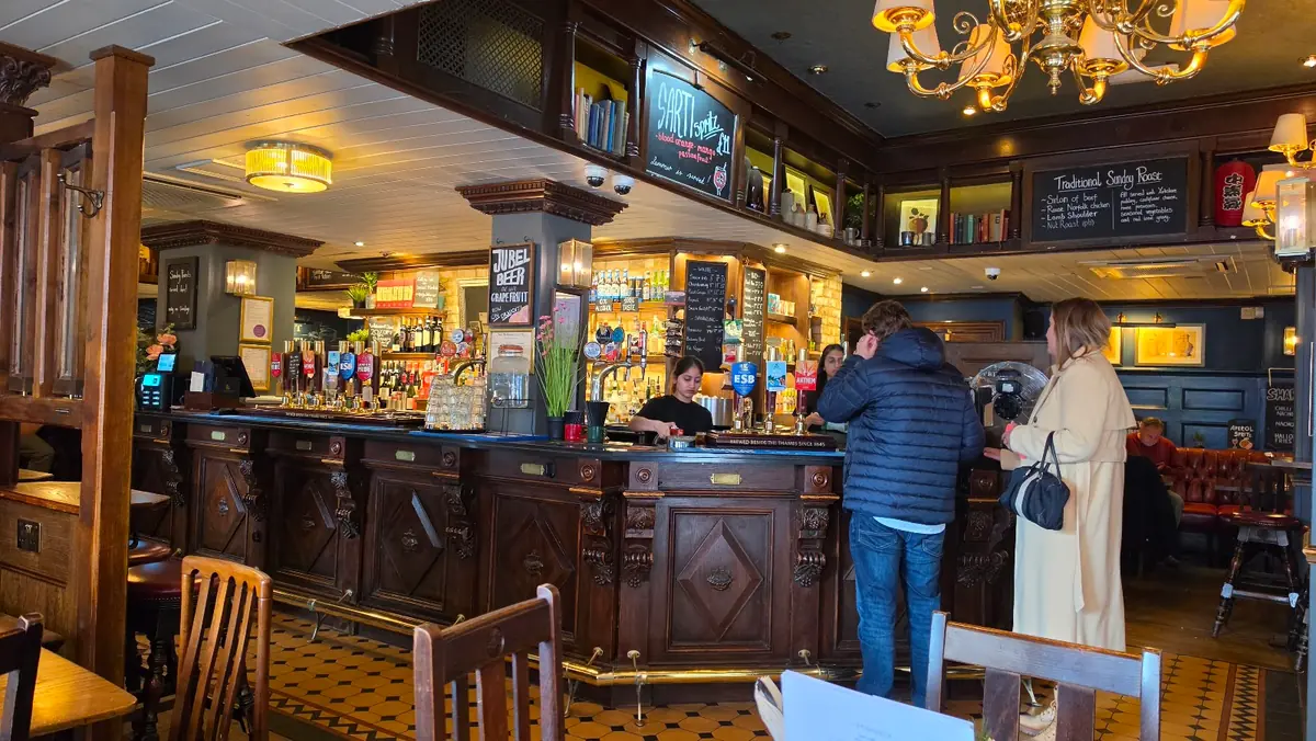 Fuller's Ale & Pie House — Bars in London