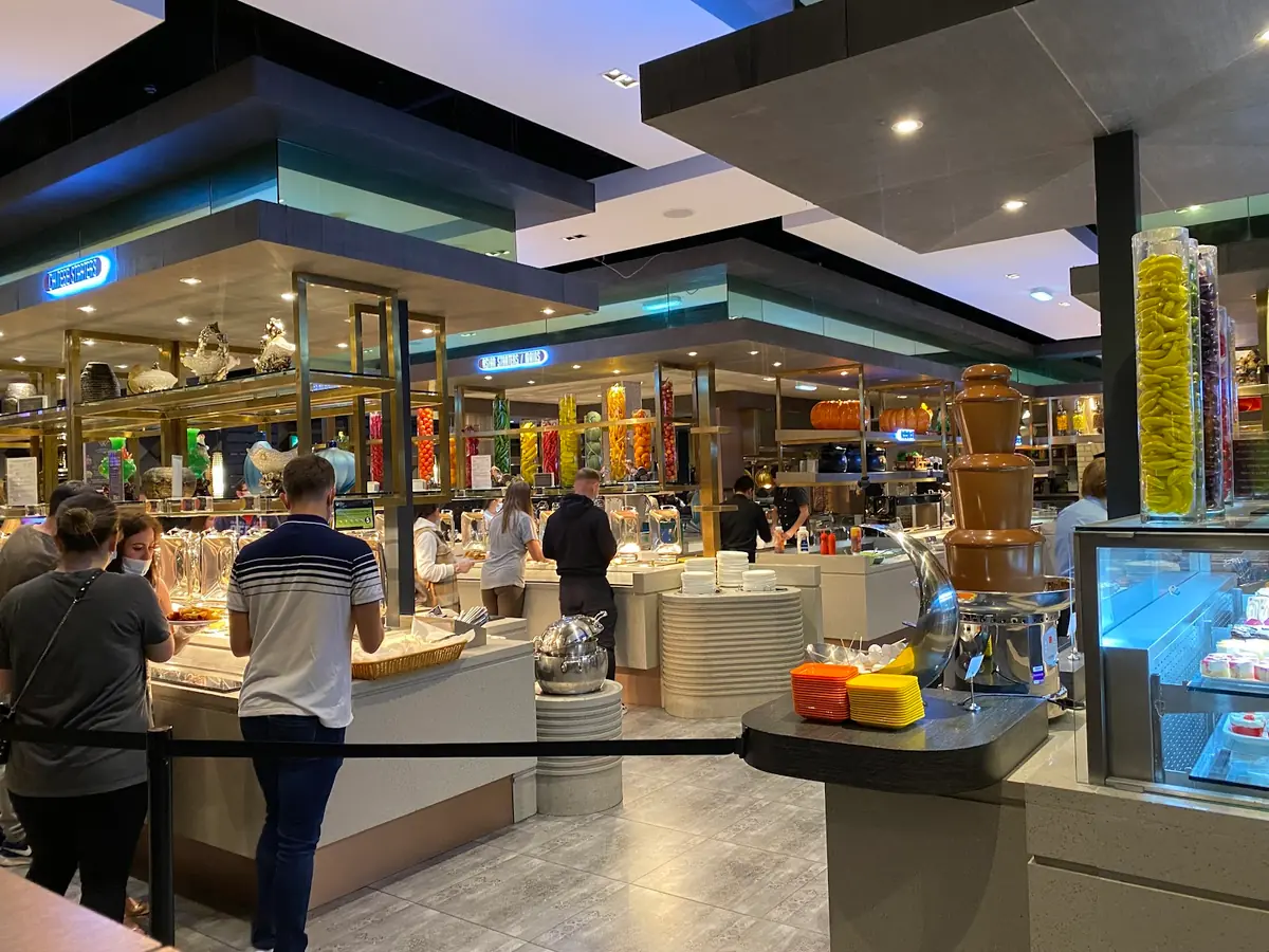 W2 World Buffet photo (photo 1 of 3)
