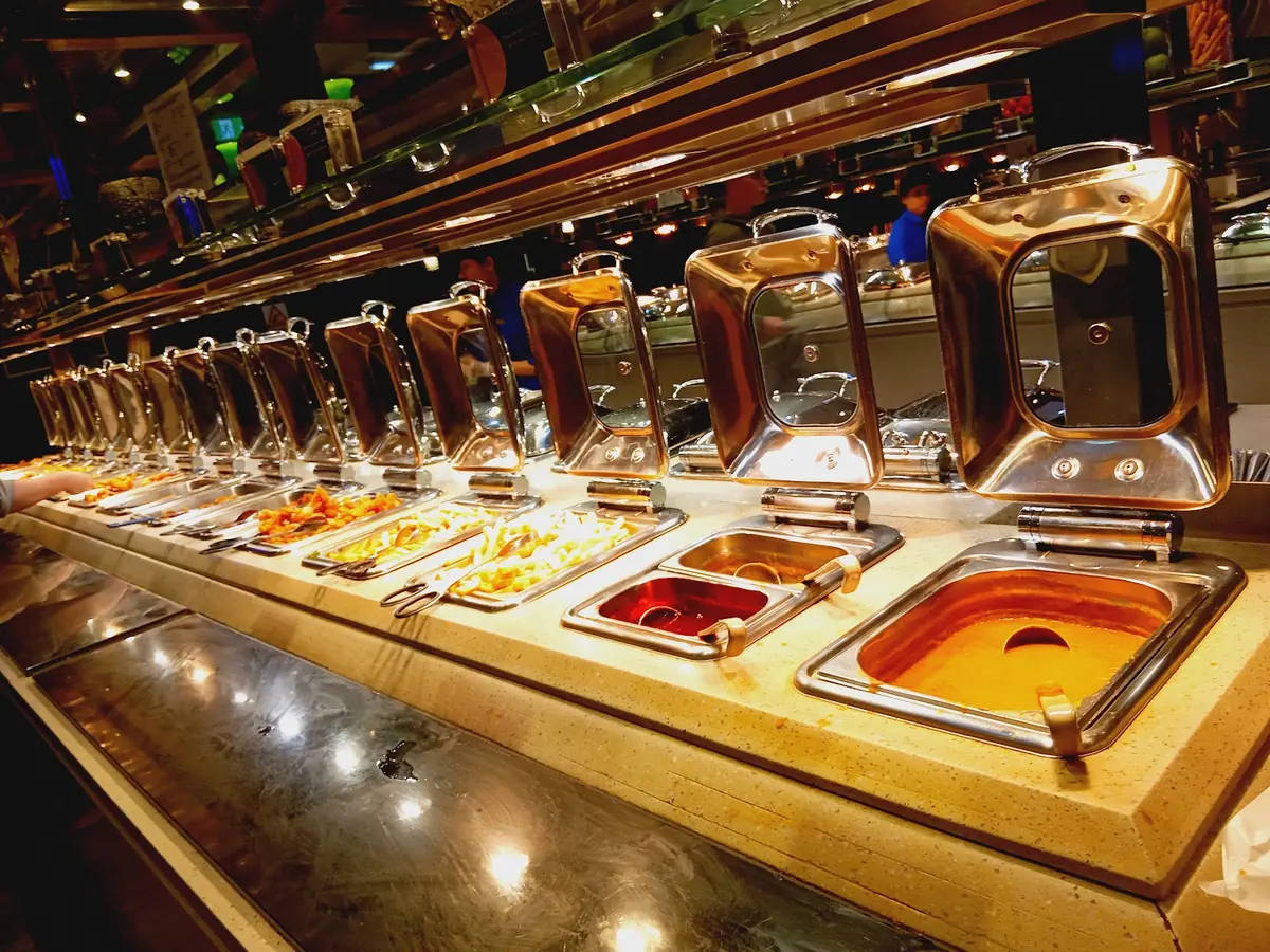 W2 World Buffet photo (photo 3 of 3)