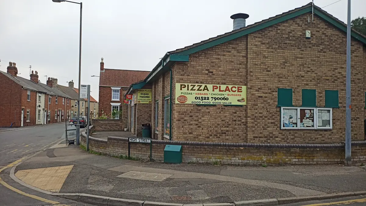 Pizza Place photo (photo 2 of 3)