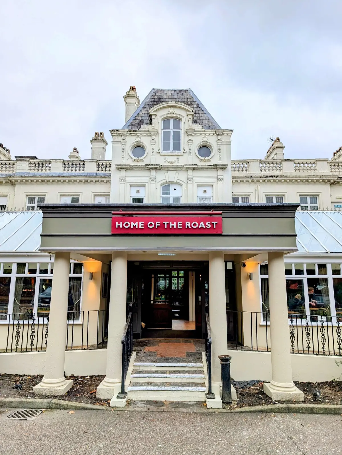 Toby Carvery Whitewebbs House photo (photo 1 of 3)