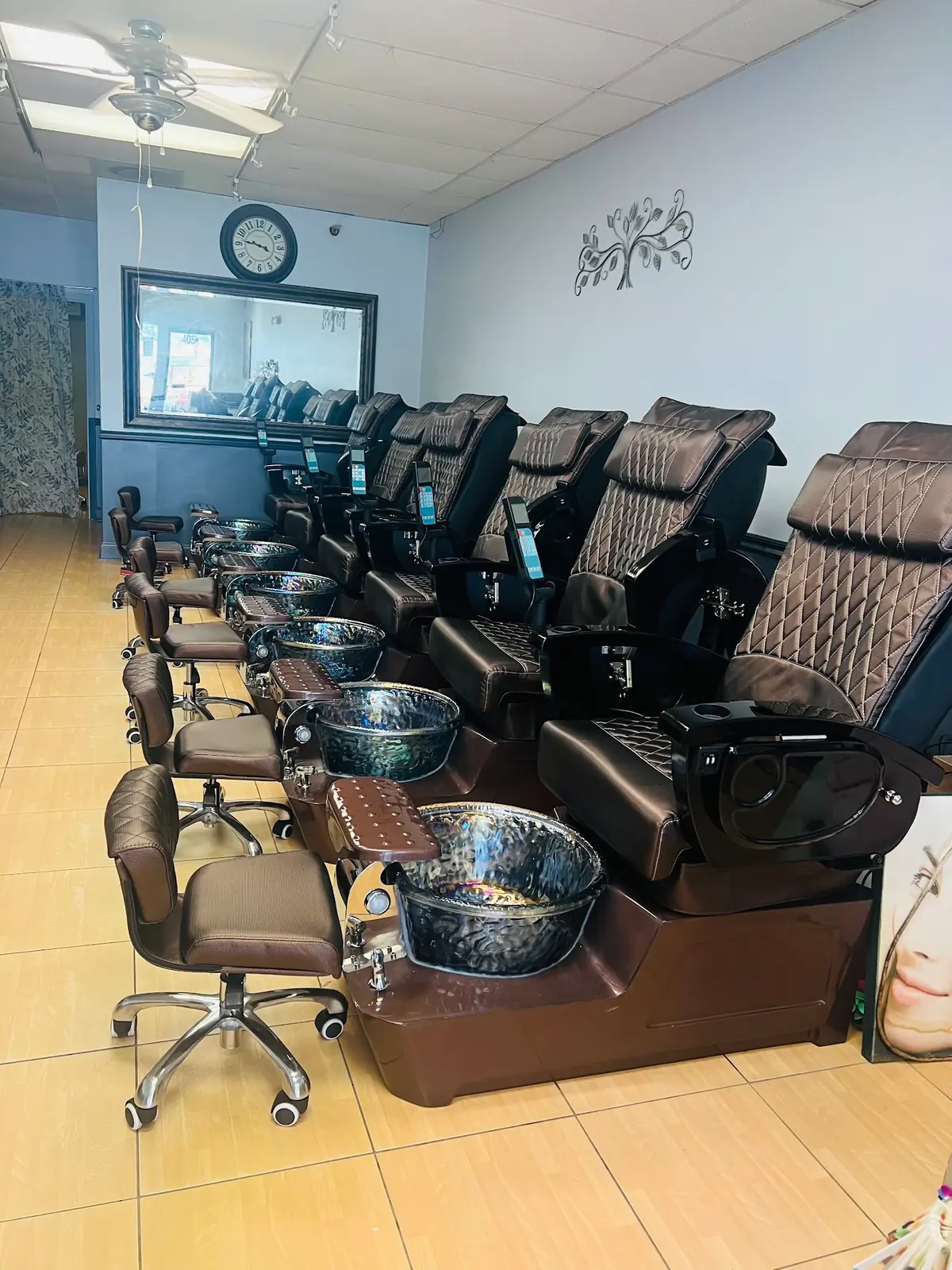 Fancy Nails & Spa photo (photo 2 of 3)