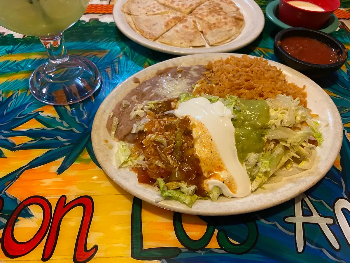 Con Los Amigos Mexican Restaurant photo (photo 2 of 3)