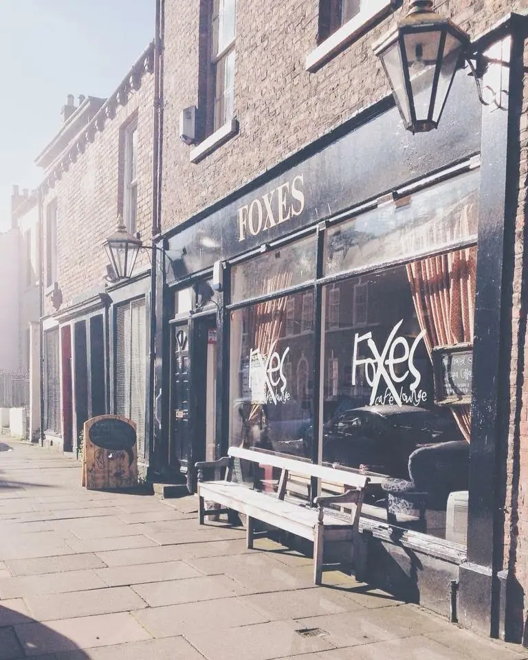 Foxes Cafe Lounge