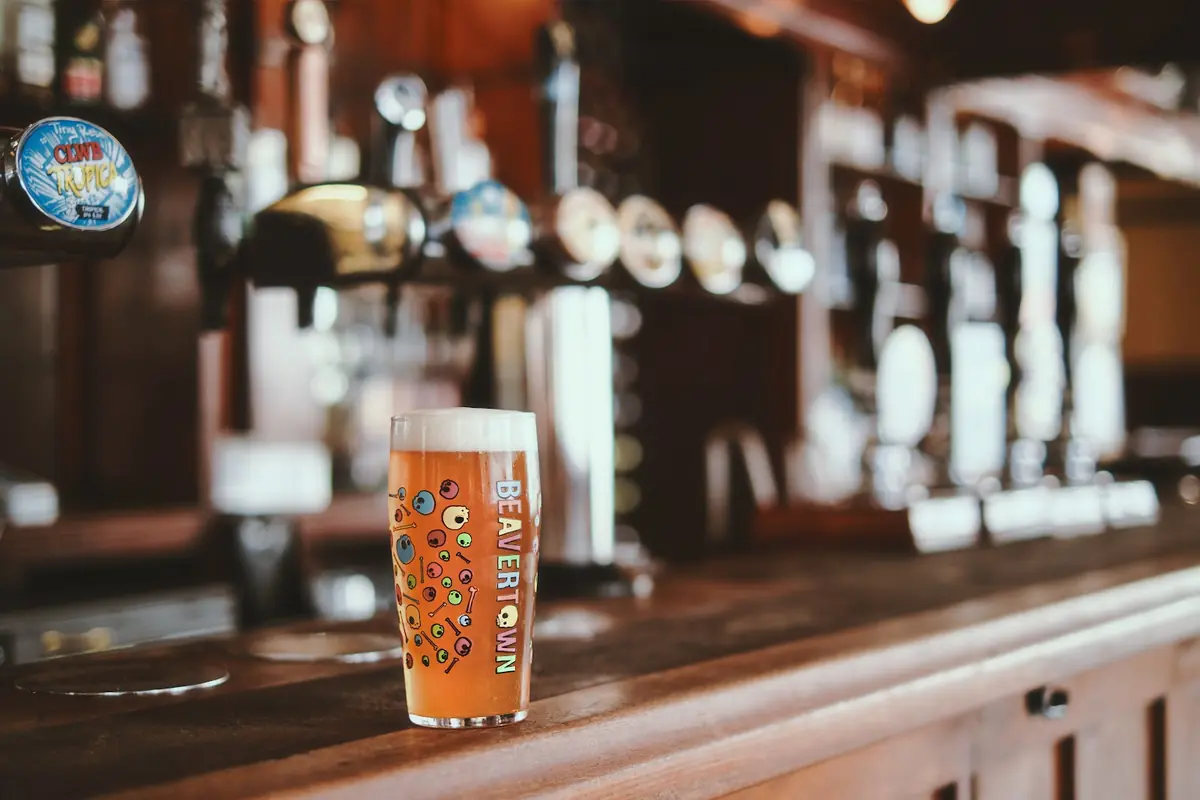 The Rose & Crown — Bars in London
