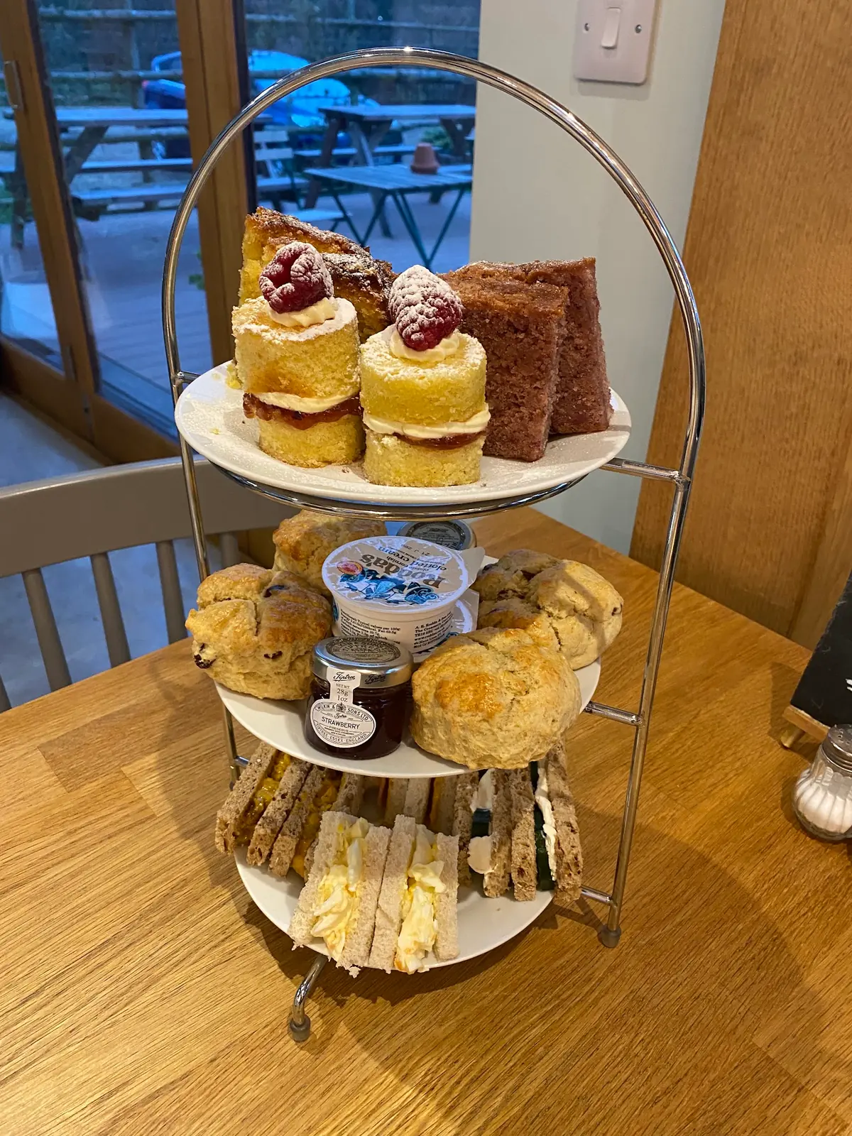 Leafy Oak Tea Room — Tea houses in Ware