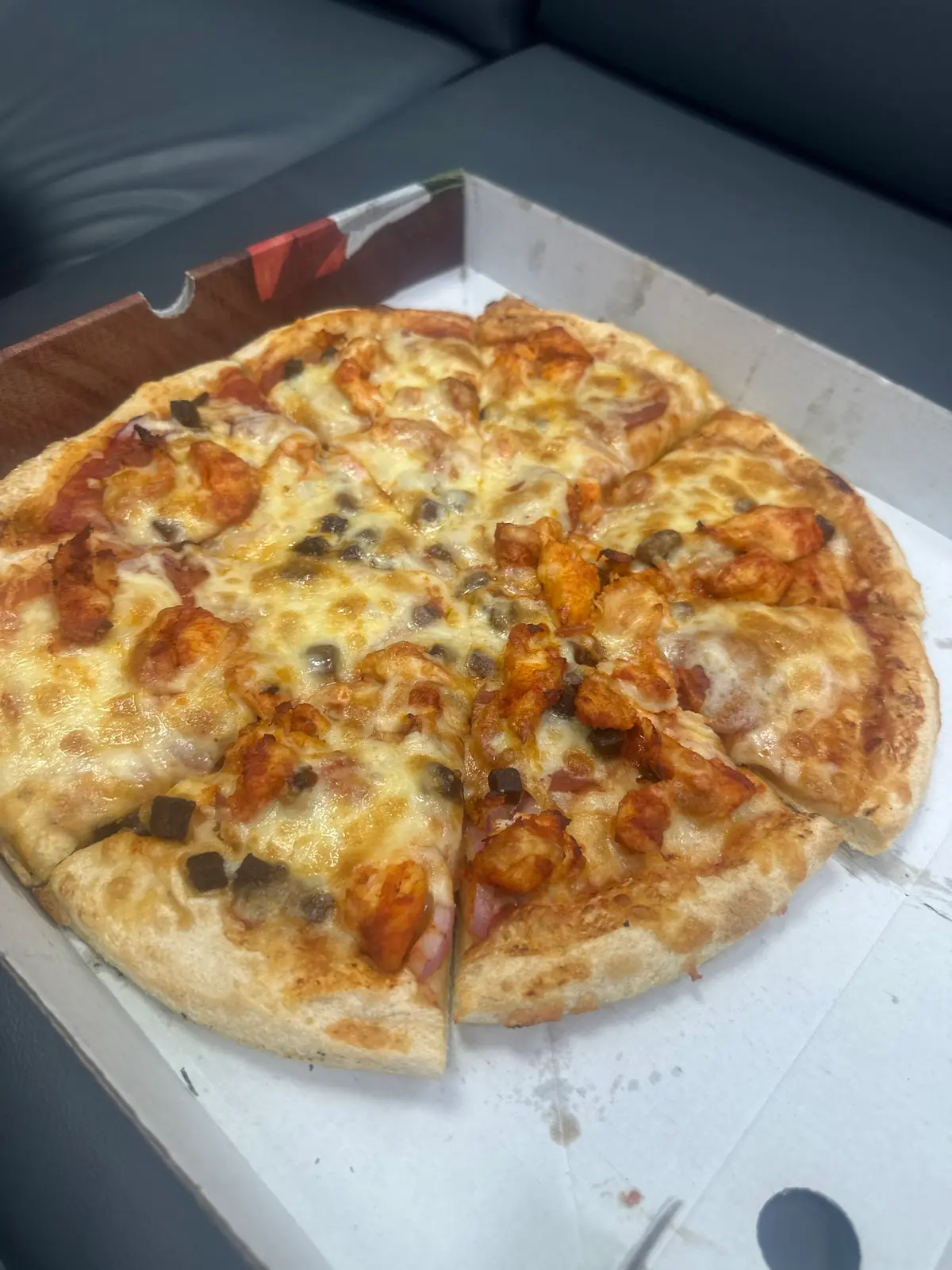 Dixys Chicken & Pizza photo (photo 3 of 3)