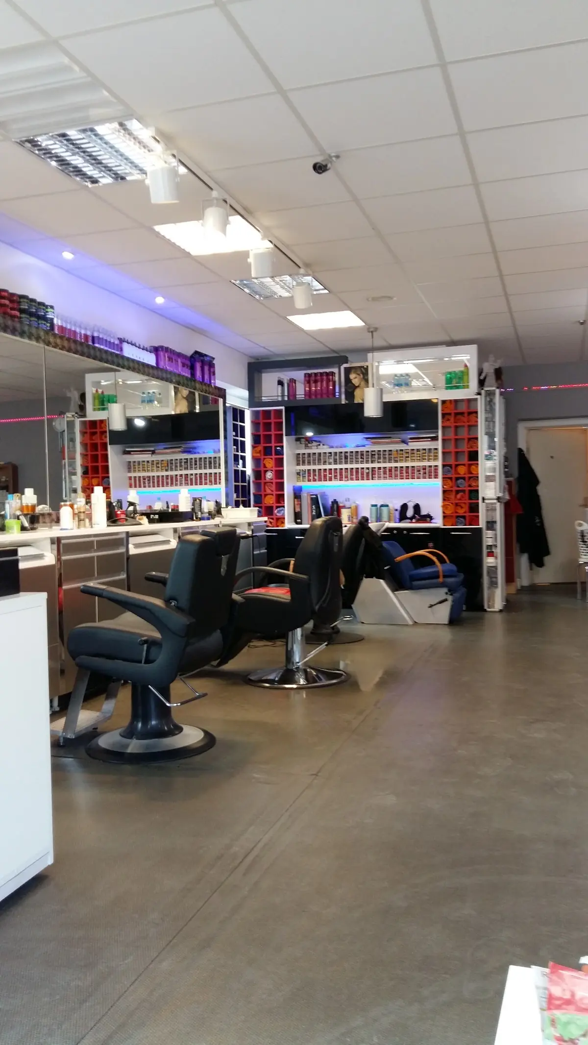 Salon Demir photo (photo 2 of 3)