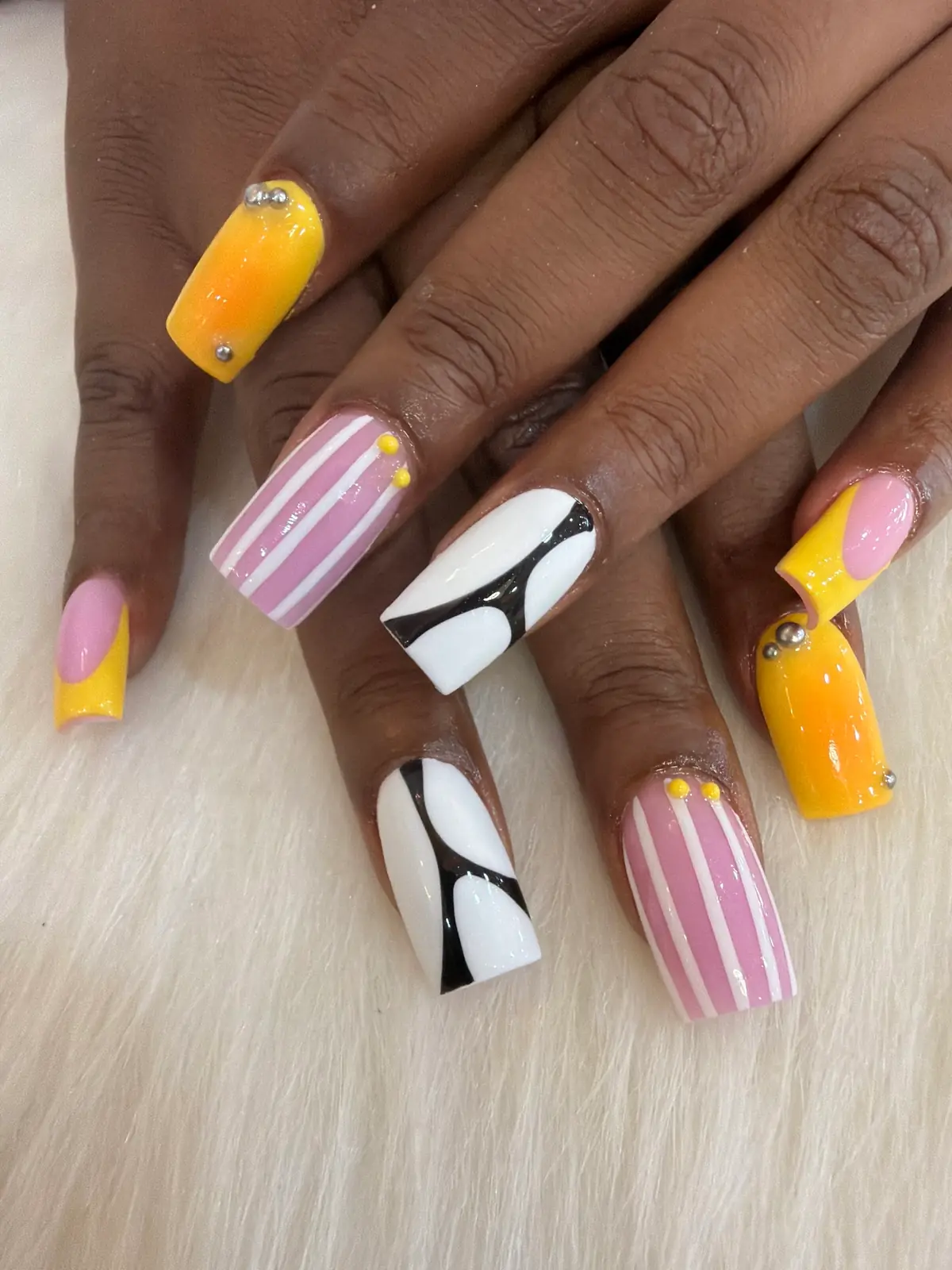 Legacy Nails and Spa photo (photo 1 of 3)