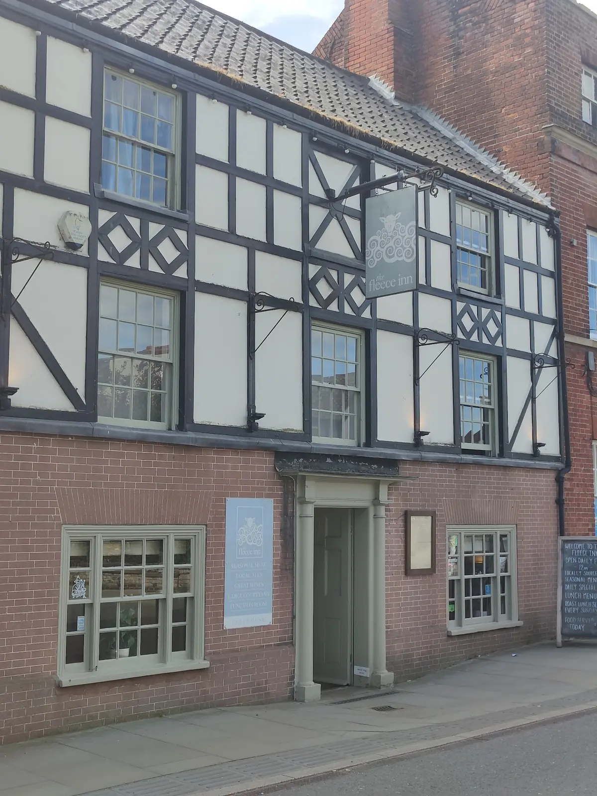 The Fleece Inn photo (photo 2 of 3)