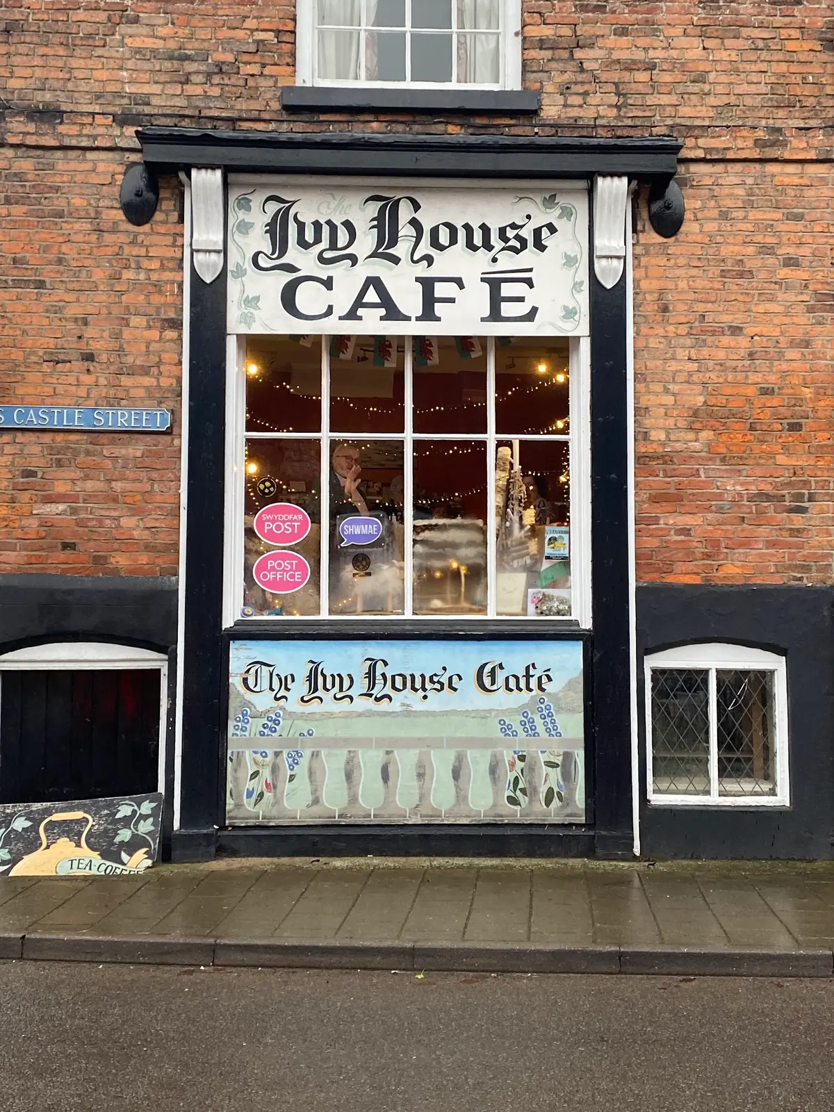 Inside Ivy House Cafe & Post Office, Montgomery