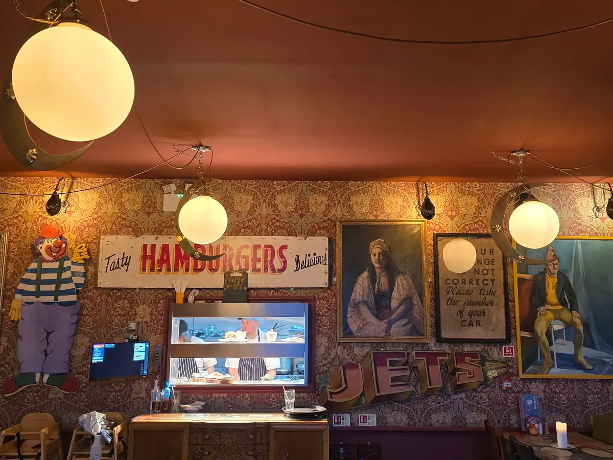 Vintro Lounge — Restaurants in Blackpool