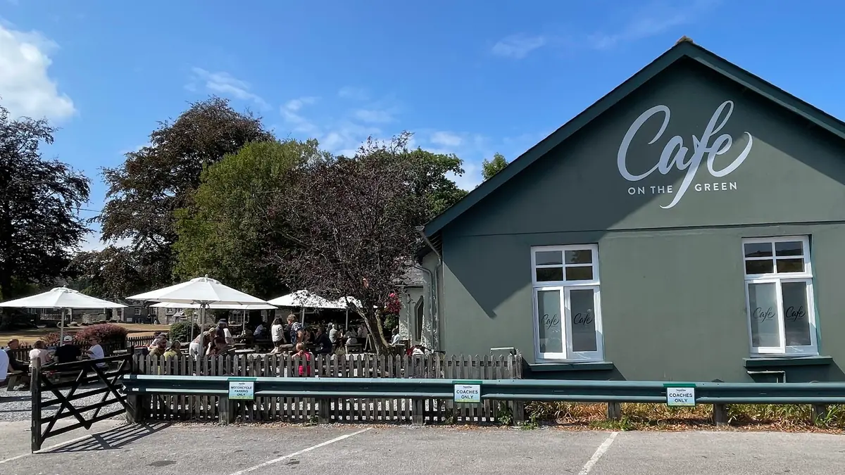 Cafe On The Green