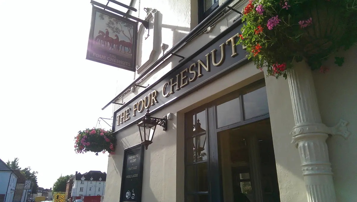 Four Chesnuts — Bars in Chichester