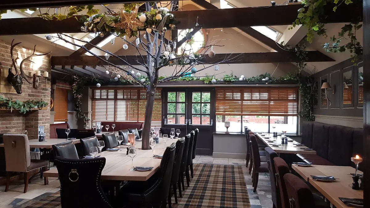 Inside The Lakeside Inn, Gateshead