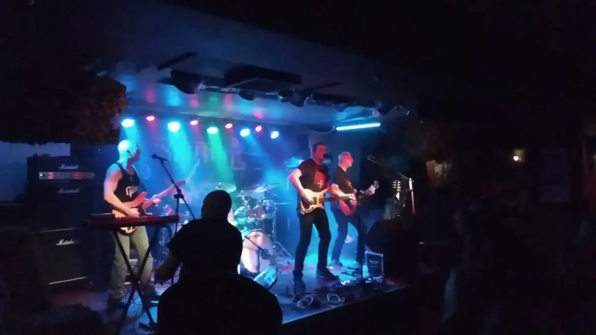 Trillians Rock Bar photo (photo 2 of 3)