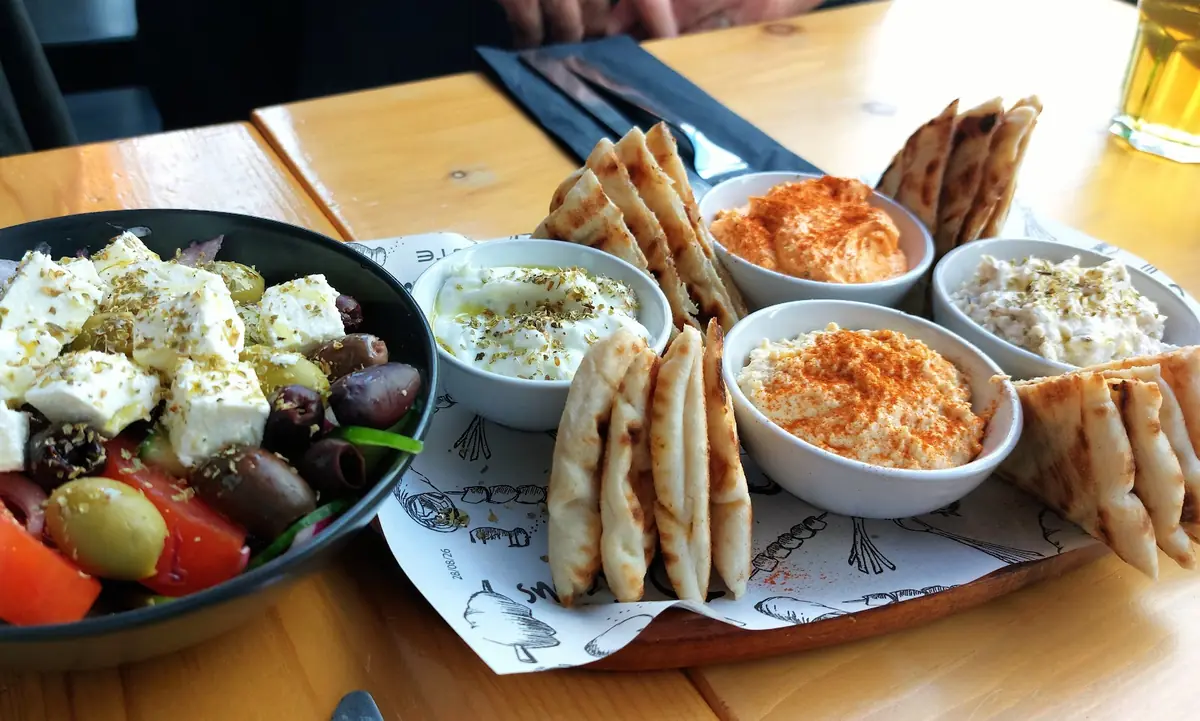 Meat the Greeks at No3