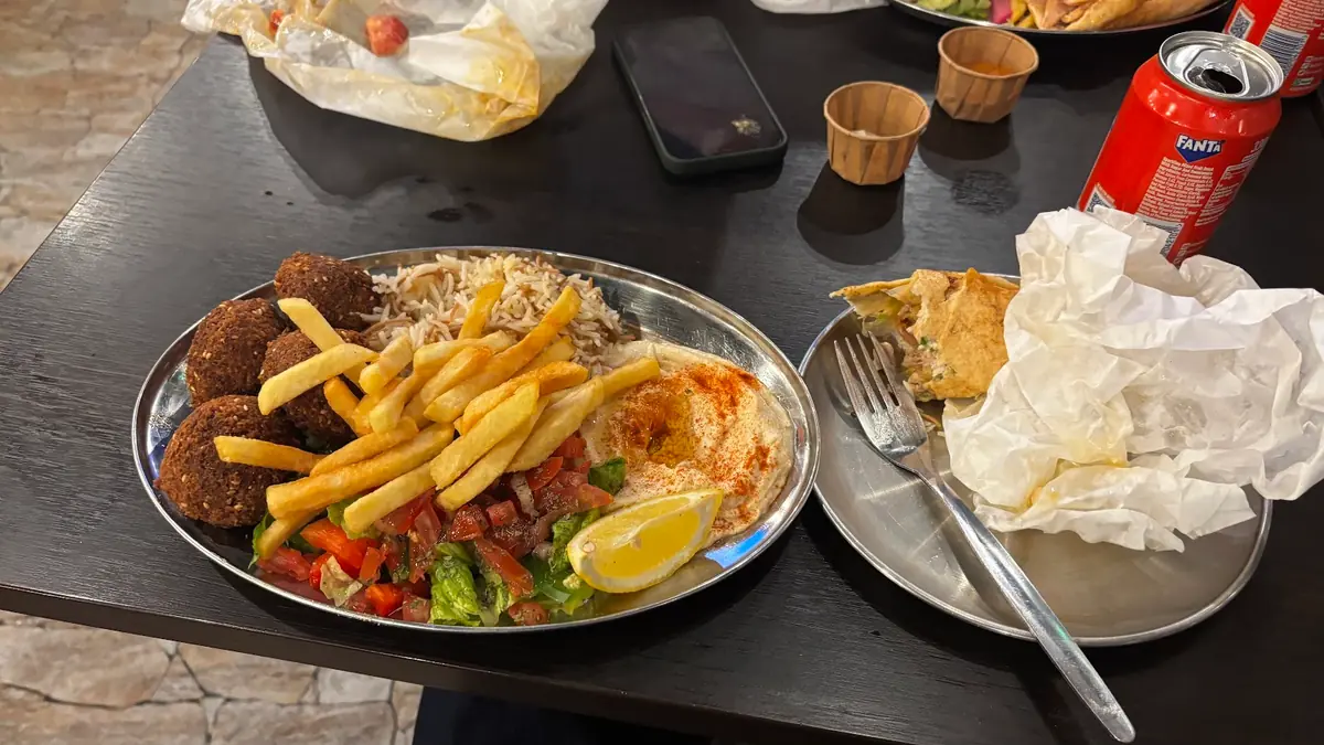 Shawarma Hut - Restaurant Elephant and Castle photo (photo 3 of 3)