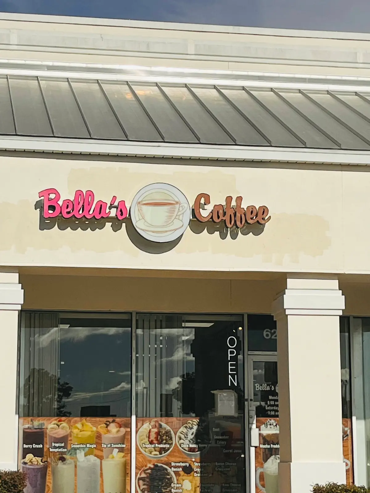 Weeki Wachee Village Shopping Center photo (photo 1 of 3)