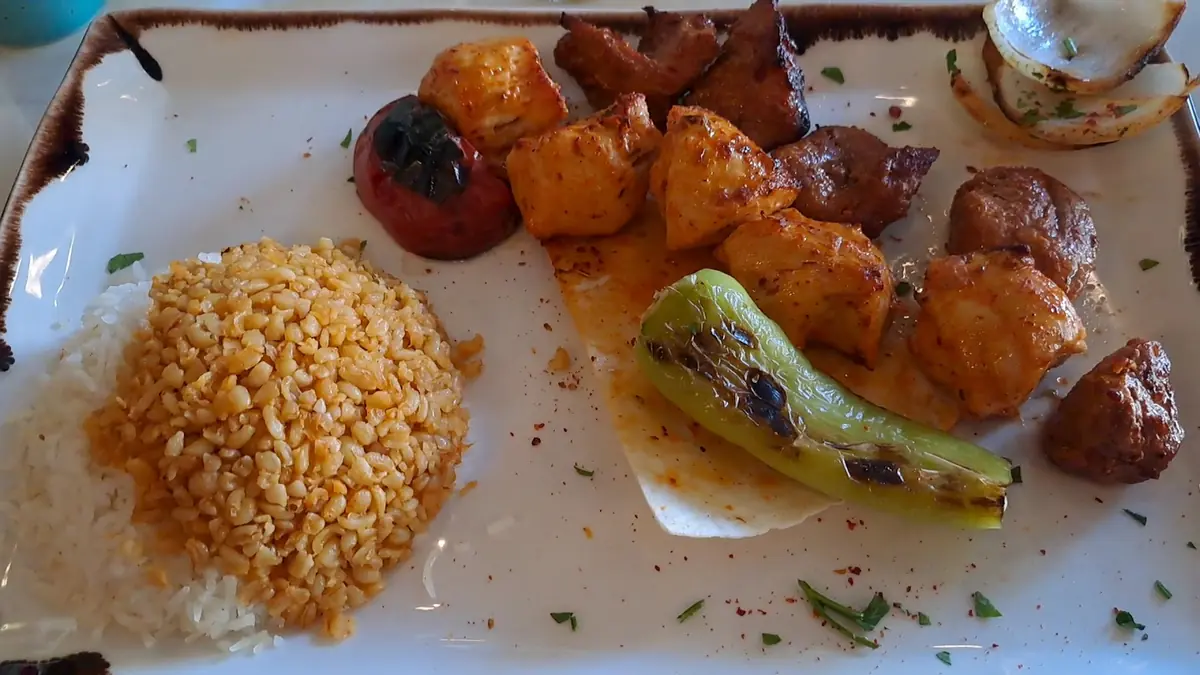 Güneş Restaurant Walthamstow photo (photo 1 of 3)