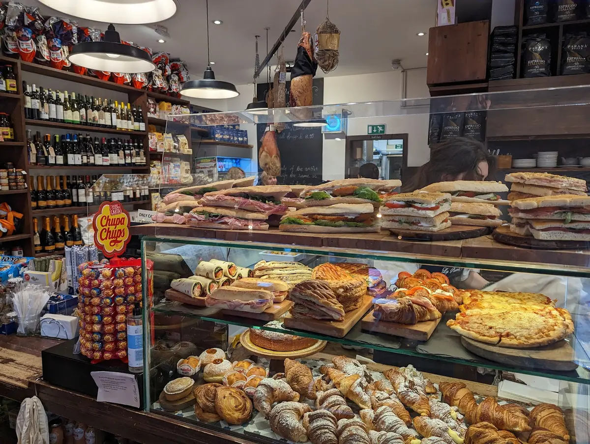 La Piccola Deli