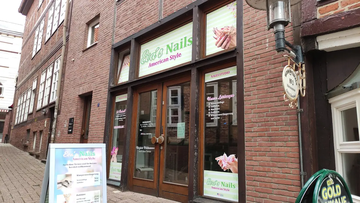 Eva's Nails Stade photo (photo 1 of 3)