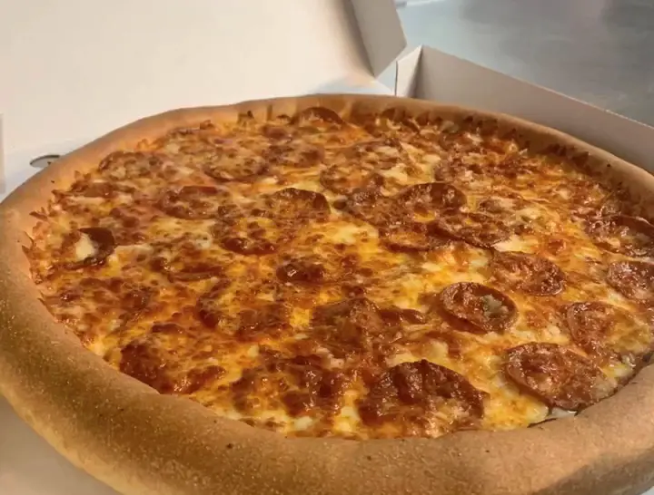 Family Pizza photo (photo 1 of 3)