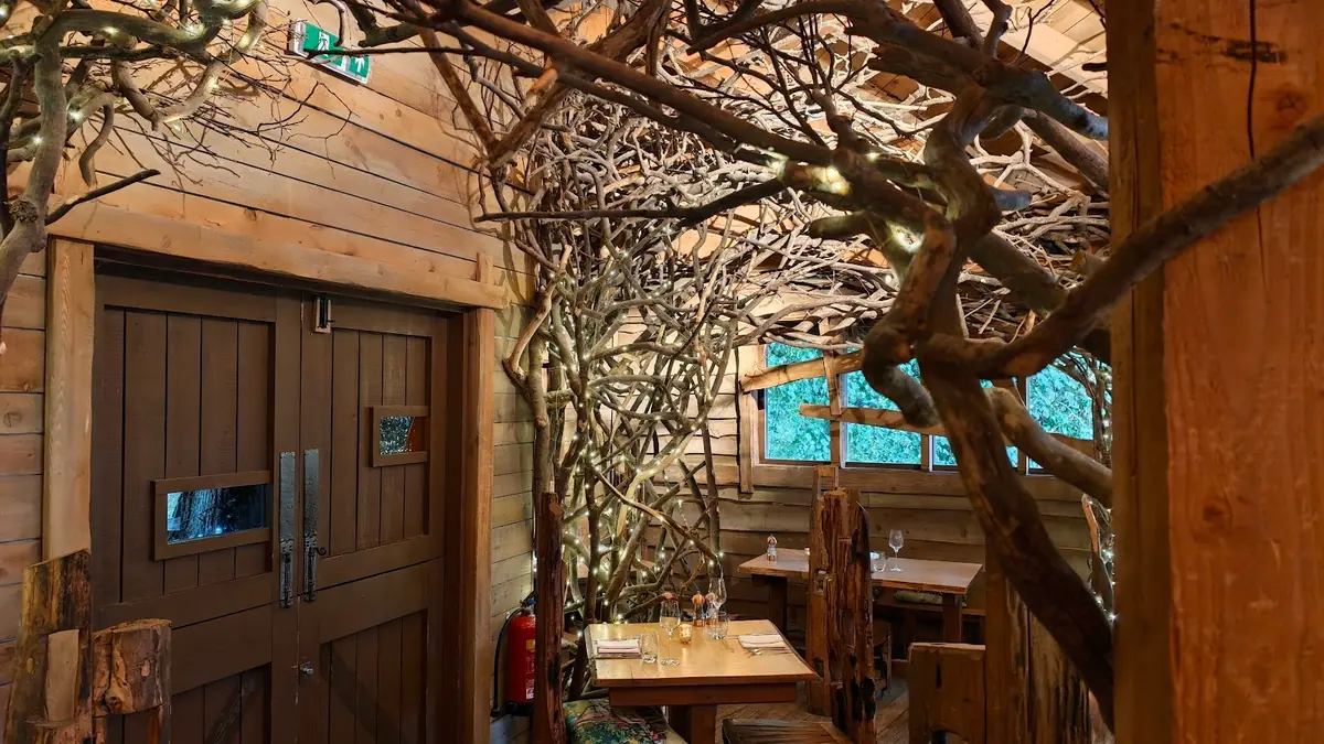 The Treehouse Restaurant photo (photo 2 of 3)