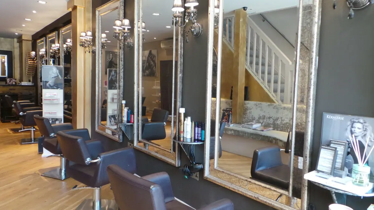 VINNY'S Hair salon photo (photo 2 of 3)