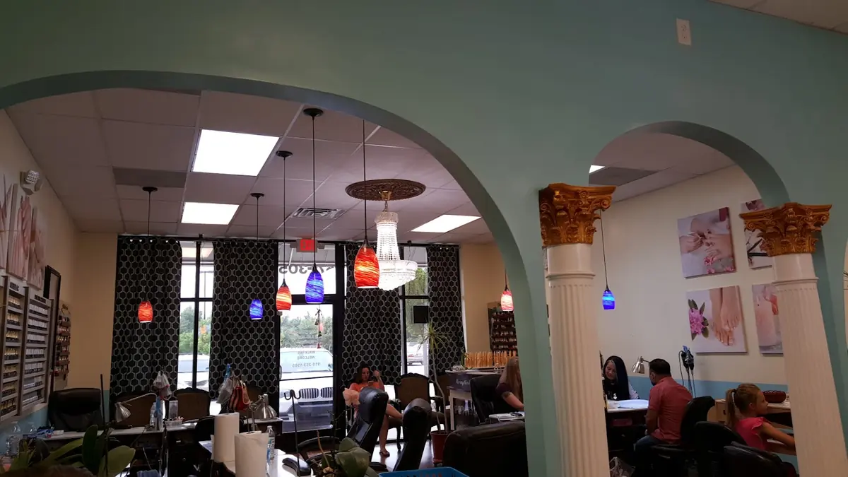 T. H. Nails & Spa photo (photo 3 of 3)