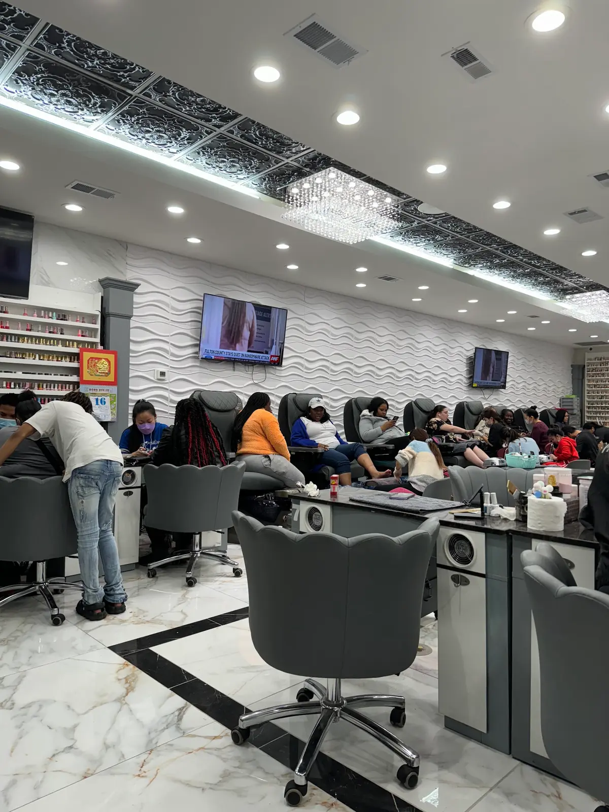 Julee Nails Salon photo (photo 3 of 3)