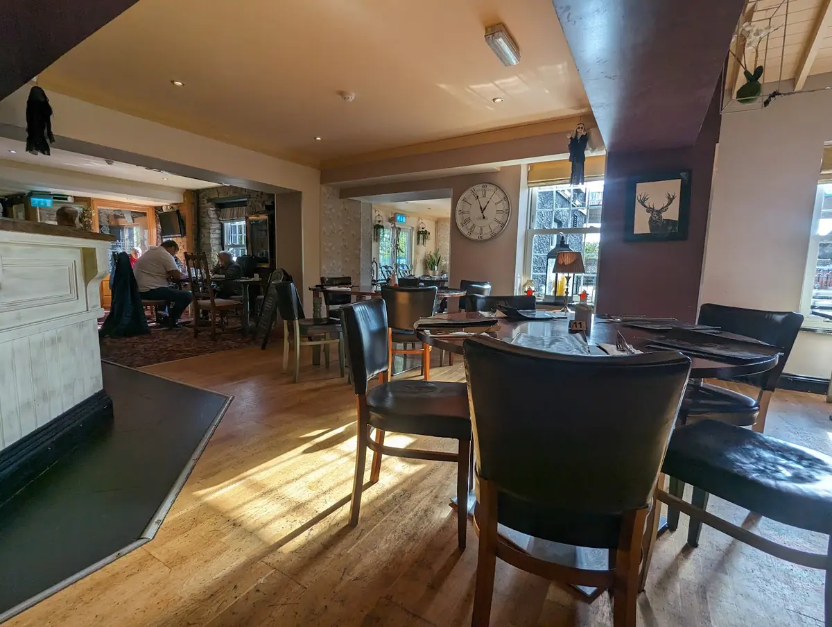 The Travellers Well — Bars in Neath