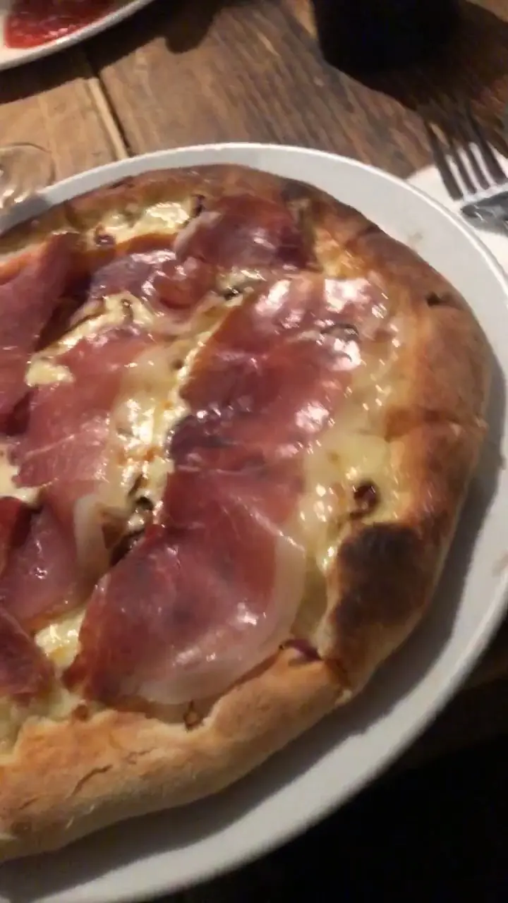 Bellaggio Pizzeria photo (photo 2 of 3)