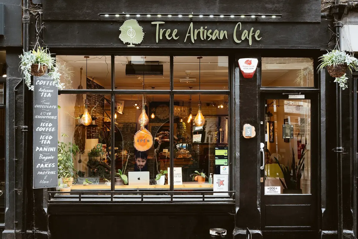 Tree Artisan Café photo (photo 1 of 3)