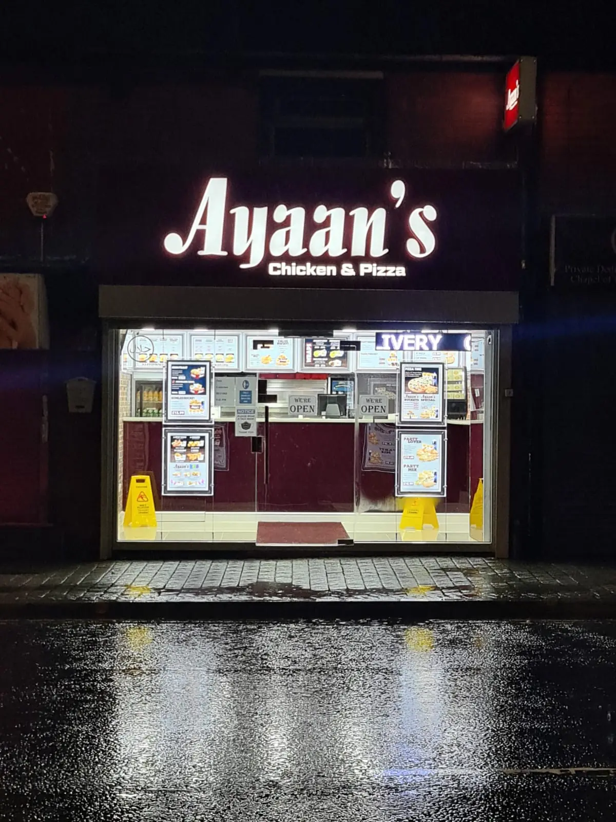 Freddy's Chicken & Pizza's — Restaurants in Manchester