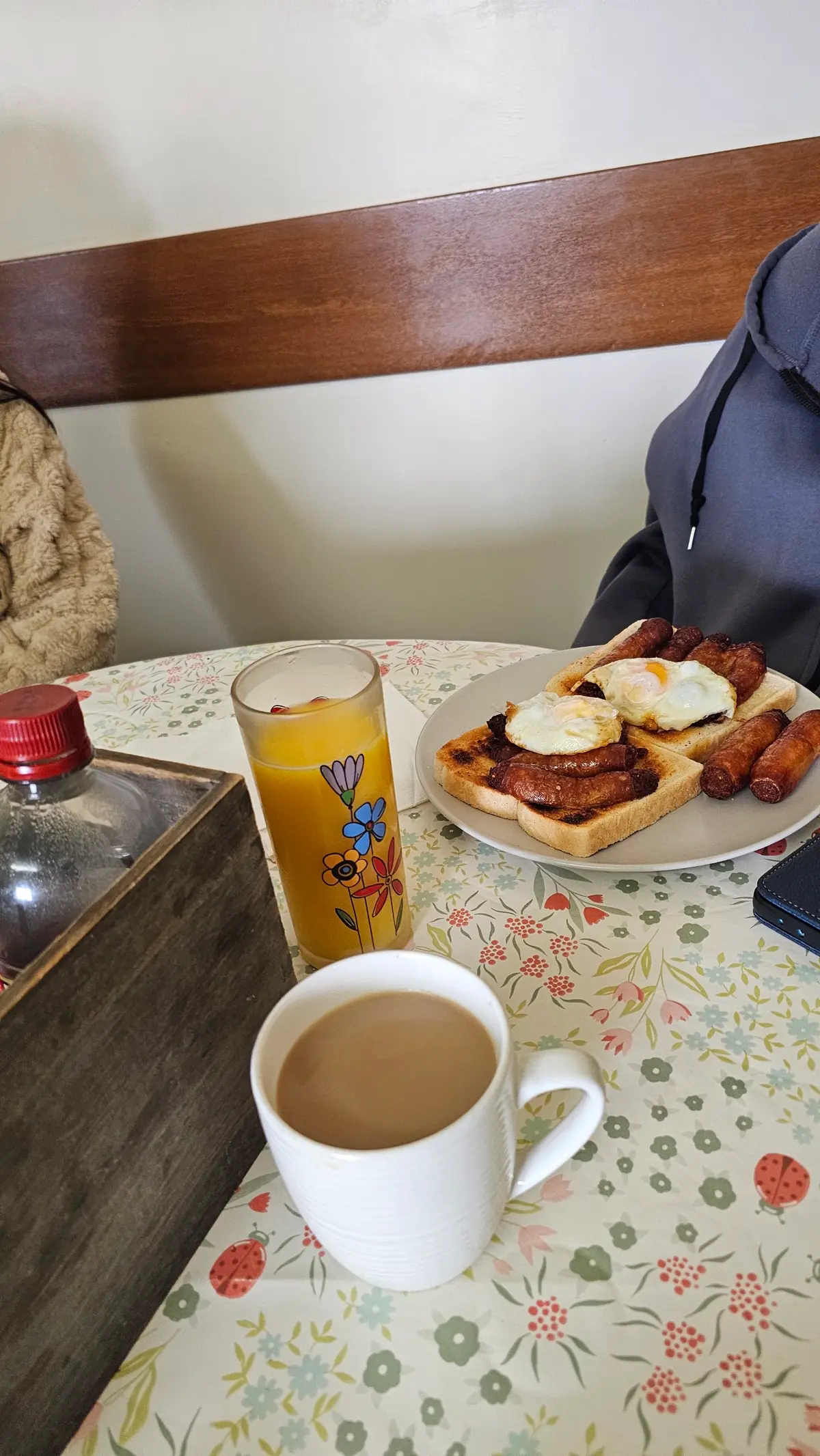 Julie's Cafe photo (photo 2 of 3)