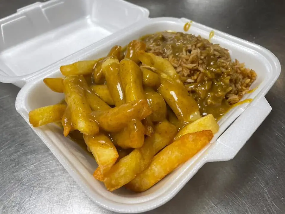 Lee Wong Chinese Takeaway photo (photo 1 of 3)