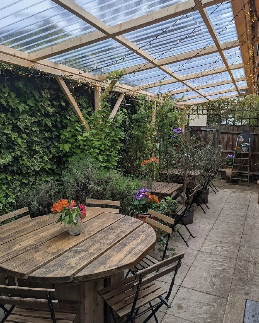 Red Onion Cafe photo (photo 1 of 3)