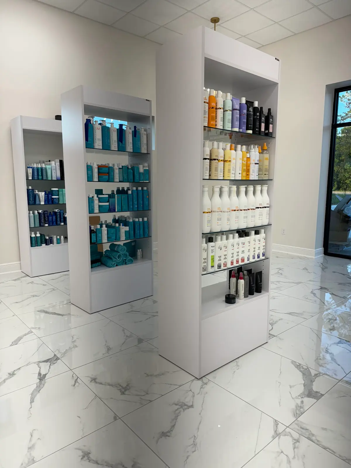 Salon Seraphina photo (photo 3 of 3)