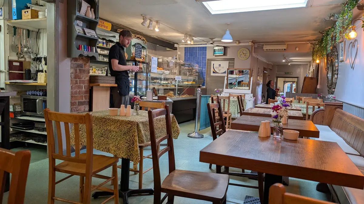 Rainbows End Cafe