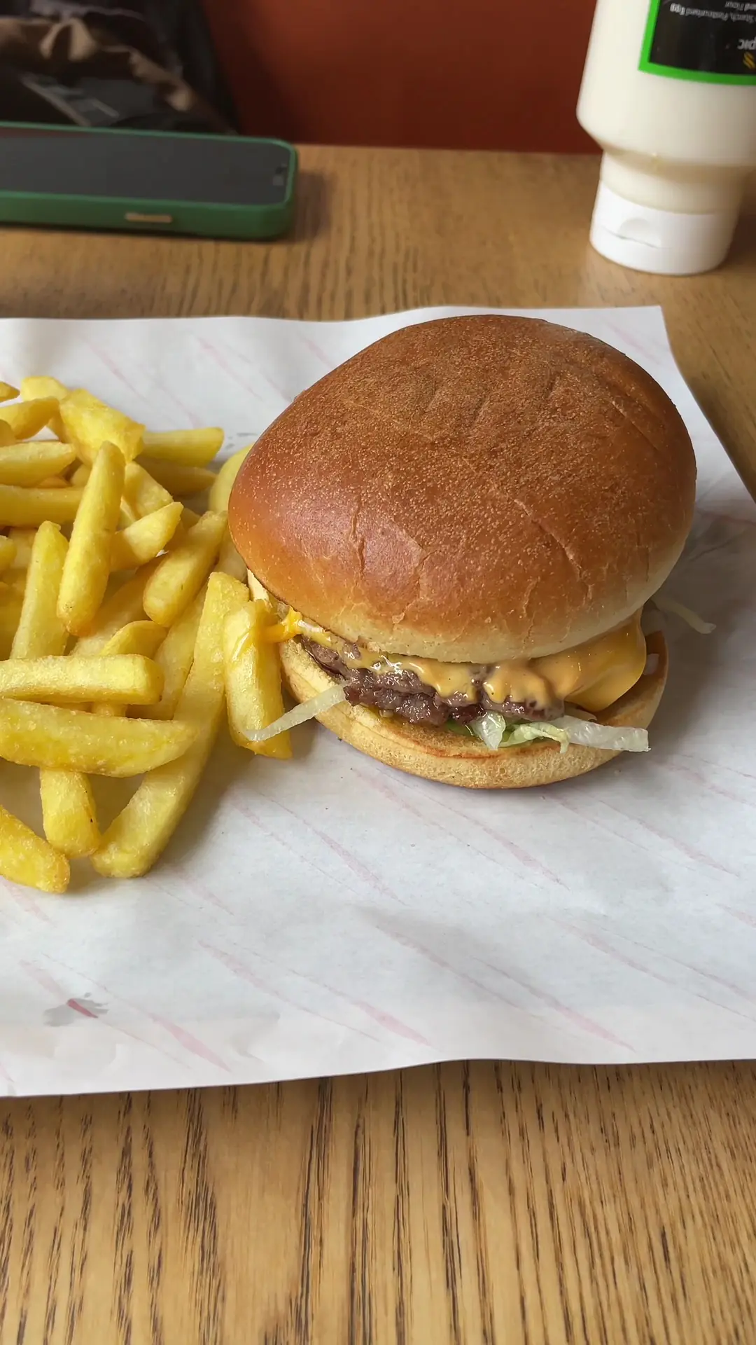 Bburger (Halal) photo (photo 1 of 3)