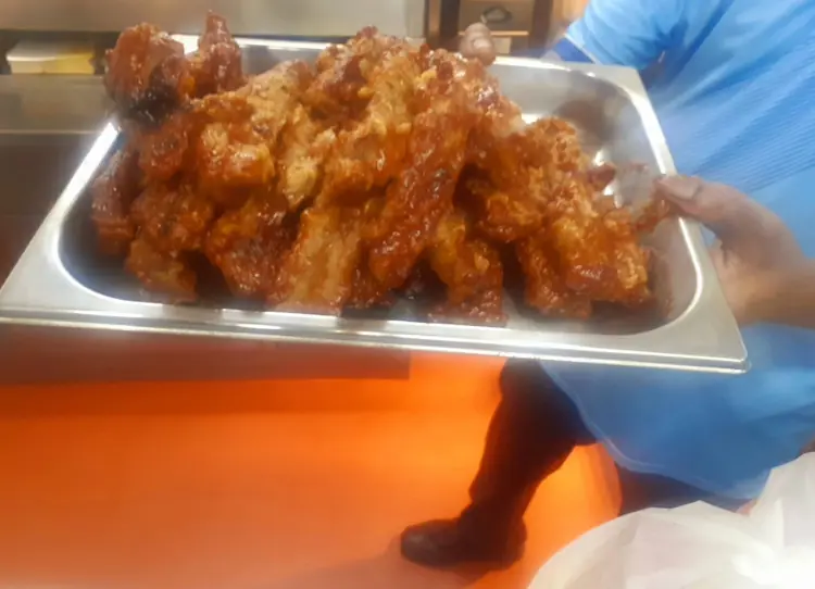 Caledonia Chicken & Ribs