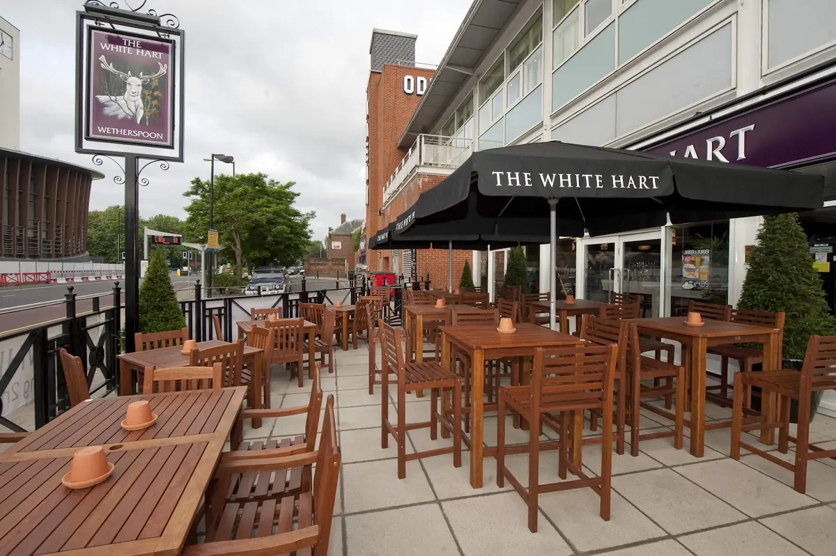 The White Hart photo (photo 1 of 3)