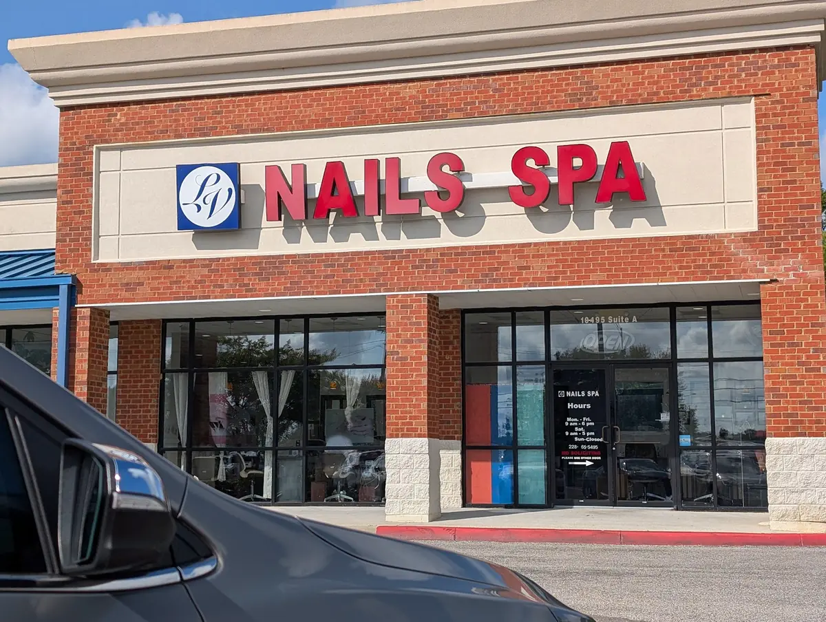 LV Nails Spa photo (photo 3 of 3)