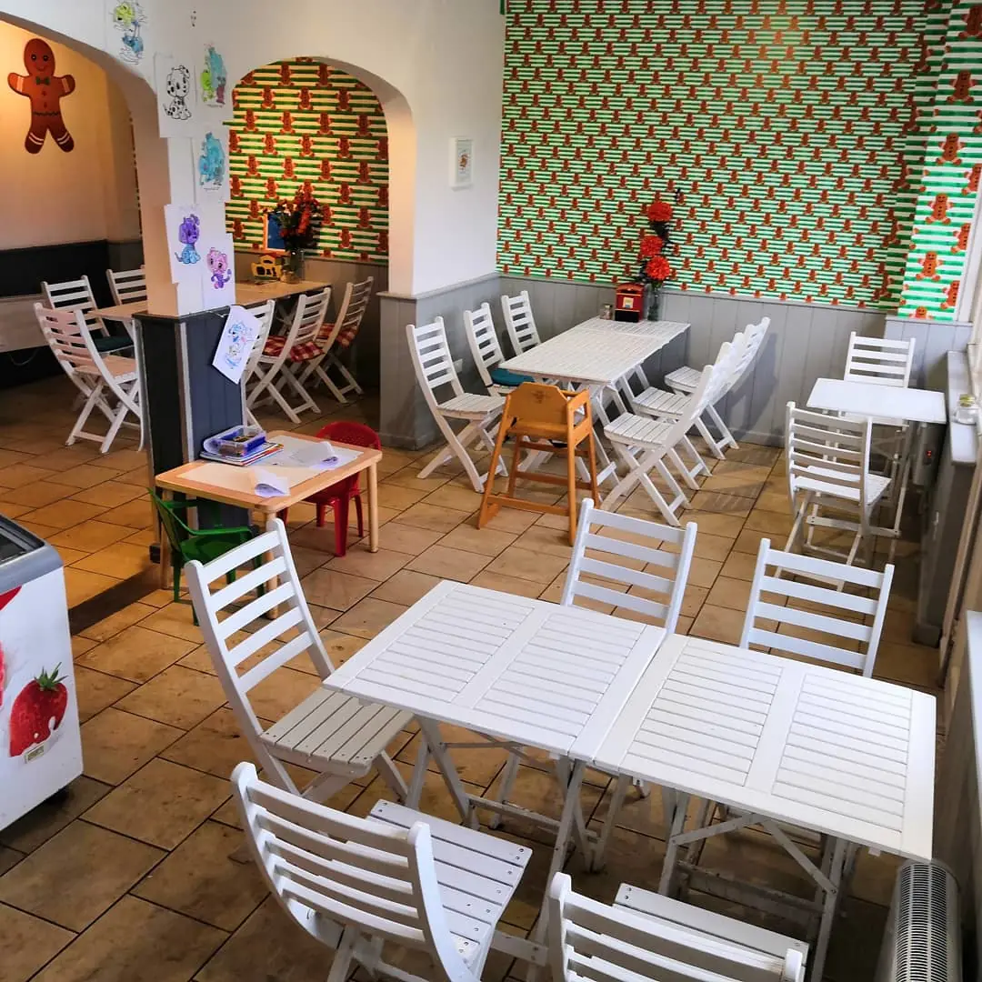 The Gingerbread Café