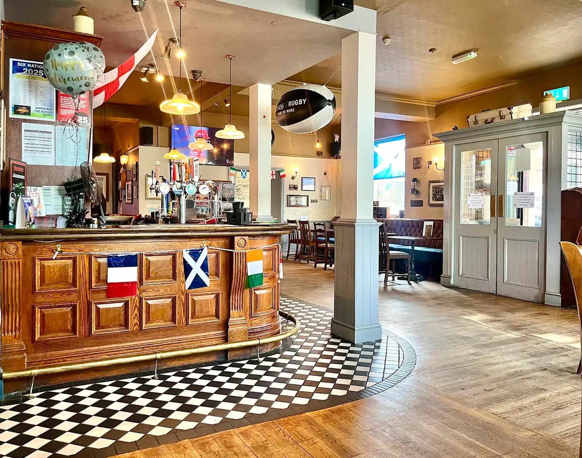 The Queens Tap
