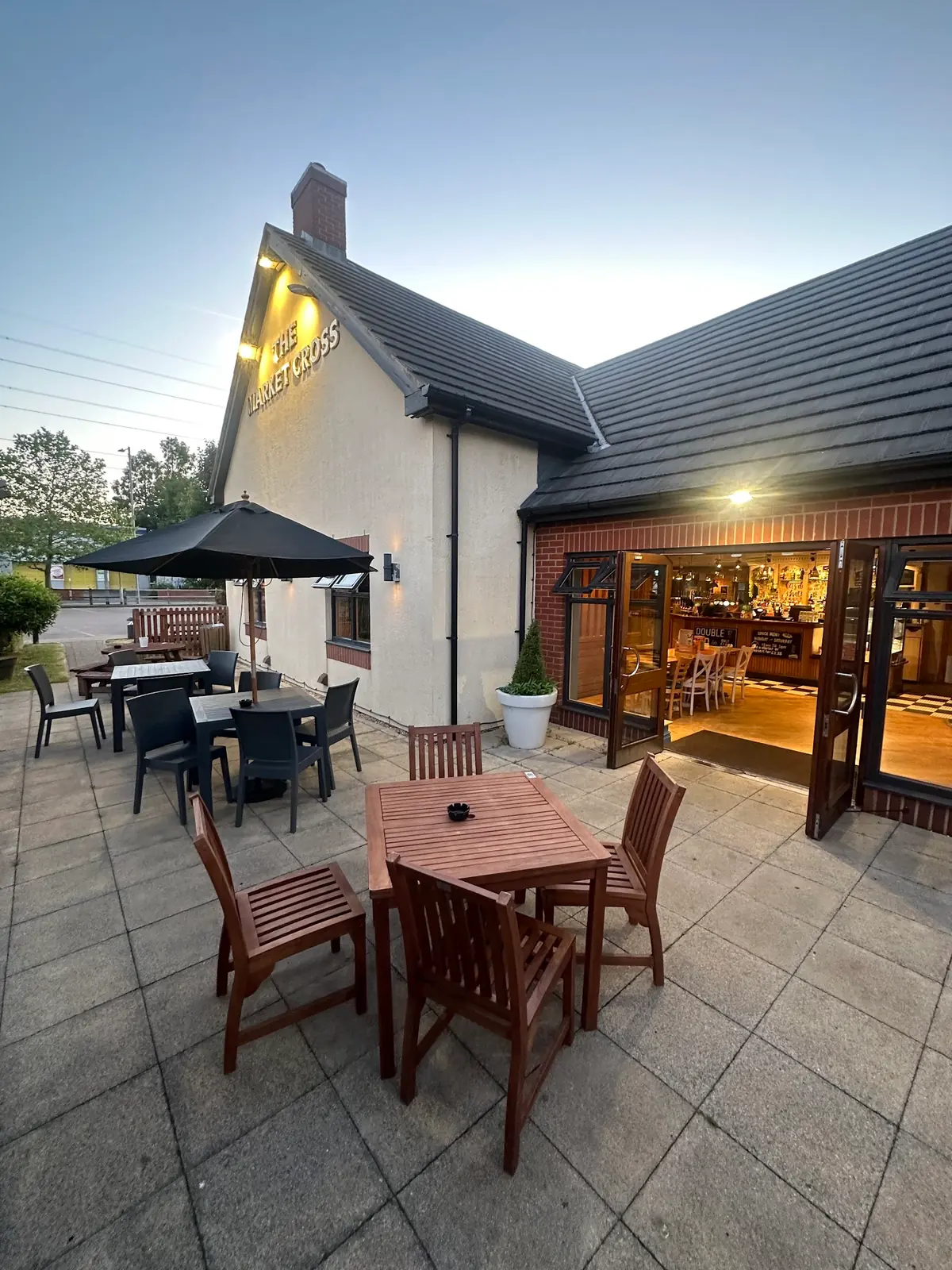 Market Cross — Bars in Dunstable