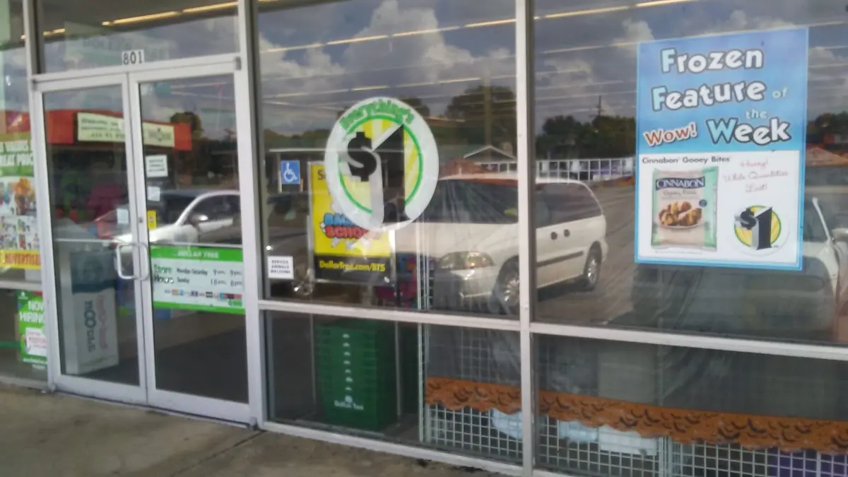 Pine Plaza Shopping Center photo (photo 1 of 3)